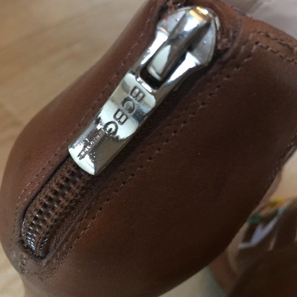 BCBG Gladiator/Boho Sandals - Picture 8 of 10